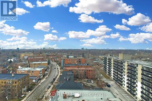 Ph06 - 15 Maplewood Avenue N, Toronto, ON - Outdoor With View