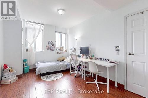 Ph06 - 15 Maplewood Avenue N, Toronto, ON - Indoor Photo Showing Bedroom