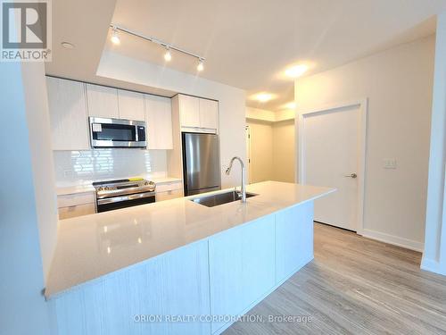 1002 - 4130 Parkside Village Drive, Mississauga, ON - Indoor Photo Showing Kitchen With Stainless Steel Kitchen