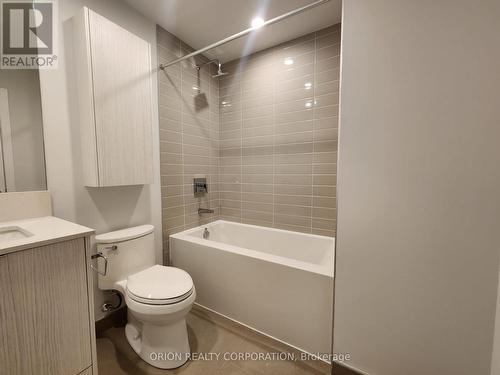 1002 - 4130 Parkside Village Drive, Mississauga, ON - Indoor Photo Showing Bathroom