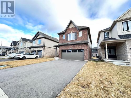 7266 Parkside Road, Niagara Falls (222 - Brown), ON - Outdoor With Facade