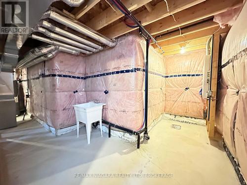 7266 Parkside Road, Niagara Falls (222 - Brown), ON - Indoor Photo Showing Basement