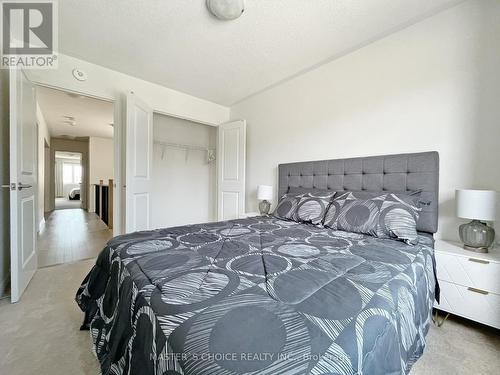 30 Floodgate Road, Whitby, ON - Indoor Photo Showing Bedroom