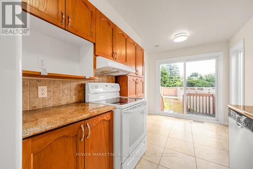 6059 Pineglade Crescent, Ottawa, ON - Indoor Photo Showing Kitchen