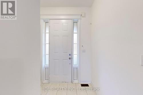 213 Paradelle Drive, Richmond Hill, ON - Indoor Photo Showing Other Room