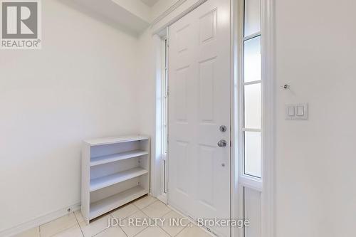 213 Paradelle Drive, Richmond Hill, ON - Indoor Photo Showing Other Room