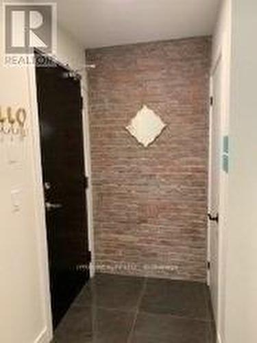 2711 - 388 Prince Of Wales Drive, Mississauga, ON - Indoor