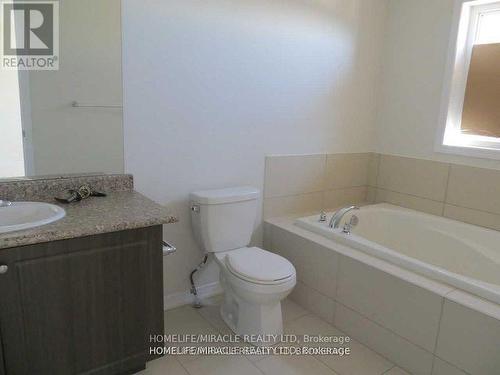 142 Golden Springs Drive, Brampton, ON - Indoor Photo Showing Bathroom