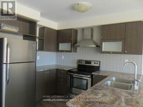 142 Golden Springs Drive, Brampton, ON - Indoor Photo Showing Kitchen With Stainless Steel Kitchen With Double Sink With Upgraded Kitchen