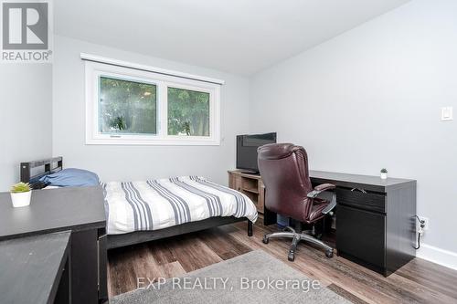 774 Cork Street, Ottawa, ON - Indoor Photo Showing Bedroom