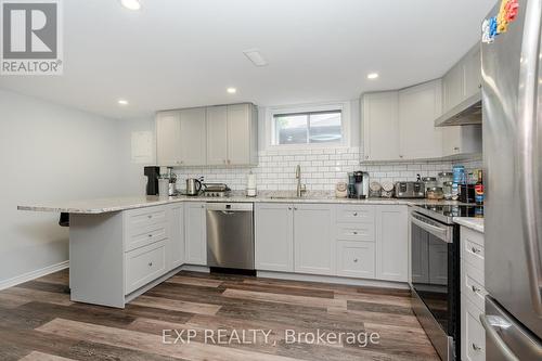 774 Cork Street, Ottawa, ON - Indoor Photo Showing Kitchen With Upgraded Kitchen