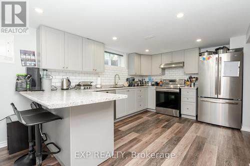 774 Cork Street, Ottawa, ON - Indoor Photo Showing Kitchen With Upgraded Kitchen