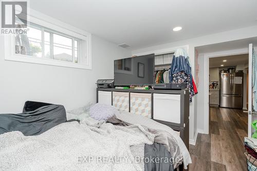 774 Cork Street, Ottawa, ON - Indoor Photo Showing Bedroom