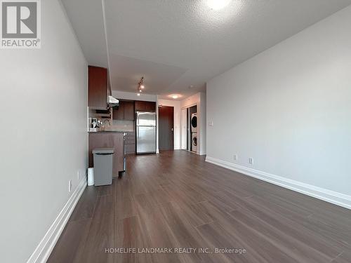 222 - 370 Highway 7 E, Richmond Hill, ON - Indoor Photo Showing Kitchen