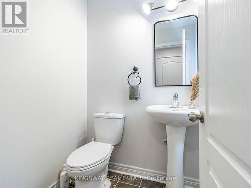 4885 Capri Crescent, Burlington, ON - Indoor Photo Showing Bathroom