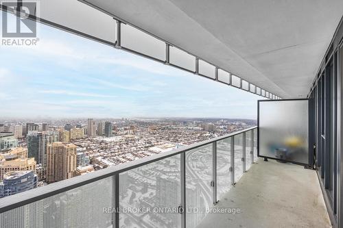 5511 - 3900 Confederation Parkway, Mississauga (City Centre), ON - Outdoor With Balcony With View With Exterior