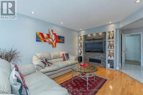 7350 Black Walnut Trail, Mississauga, ON - Indoor Photo Showing Living Room With Fireplace