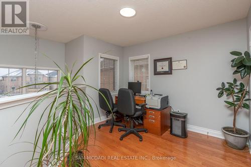 7350 Black Walnut Trail, Mississauga, ON - Indoor