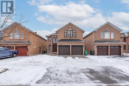 7350 Black Walnut Trail, Mississauga, ON - Outdoor With Facade