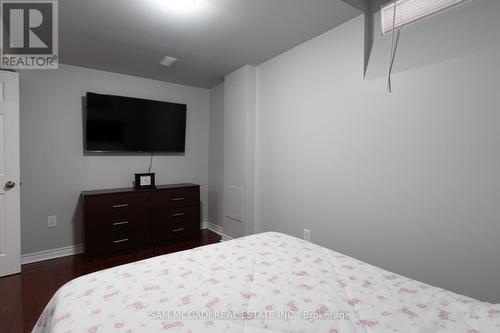 7350 Black Walnut Trail, Mississauga, ON - Indoor Photo Showing Bedroom