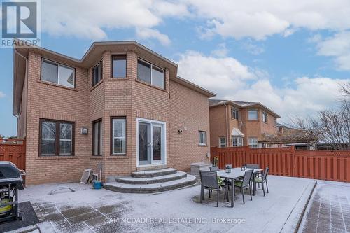 7350 Black Walnut Trail, Mississauga, ON - Outdoor With Exterior