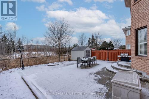 7350 Black Walnut Trail, Mississauga, ON - Outdoor