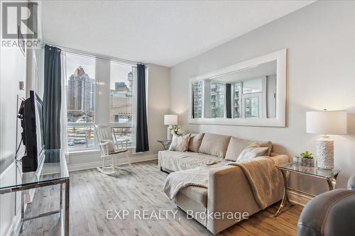 312 - 3939 Duke Of York Boulevard, Mississauga, ON - Indoor Photo Showing Bedroom