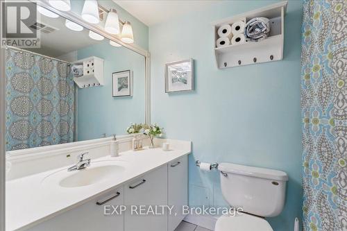 312 - 3939 Duke Of York Boulevard, Mississauga, ON - Indoor Photo Showing Bathroom