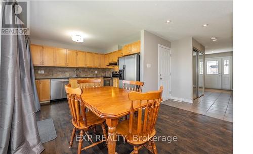 113 Glendore Street, Ottawa, ON - Indoor Photo Showing Dining Room