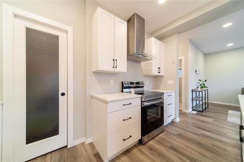 254 Tanager Trail, Winnipeg, MB - Indoor Photo Showing Kitchen