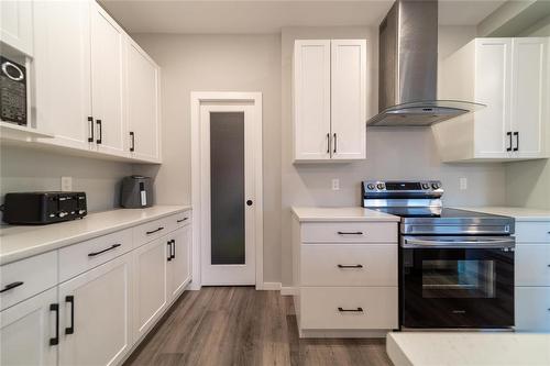 254 Tanager Trail, Winnipeg, MB - Indoor Photo Showing Kitchen