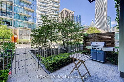 101 - 39 Queens Quay E, Toronto, ON - Outdoor