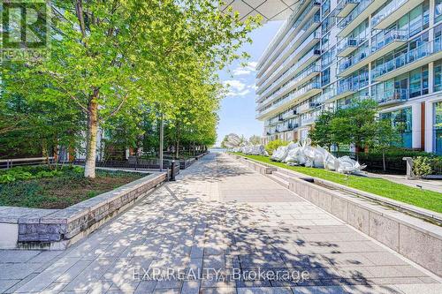 101 - 39 Queens Quay E, Toronto, ON - Outdoor