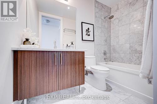 101 - 39 Queens Quay E, Toronto, ON - Indoor Photo Showing Bathroom