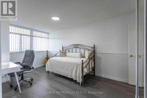 808 - 3151 Bridletowne Circle, Toronto, ON - Indoor Photo Showing Bedroom