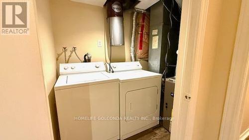 82 Ellesmere Street E, Richmond Hill, ON - Indoor Photo Showing Laundry Room