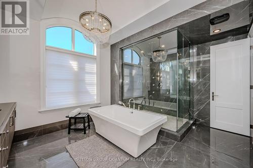 1207 Lakeshore Road W, Oakville, ON - Indoor Photo Showing Bathroom