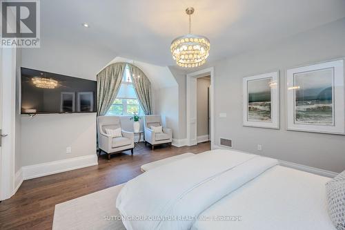 1207 Lakeshore Road W, Oakville, ON - Indoor Photo Showing Bedroom