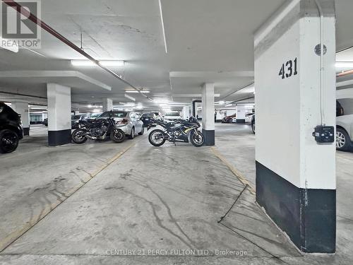 1504 - 2152 Lawrence Avenue E, Toronto, ON - Indoor Photo Showing Garage