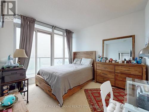 3209 - 121 Mcmahon Drive, Toronto, ON - Indoor Photo Showing Bedroom