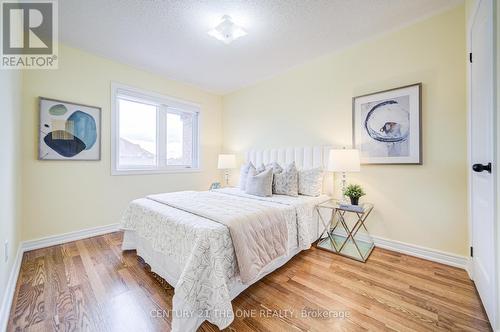 17 Venture Avenue, Richmond Hill, ON - Indoor Photo Showing Bedroom