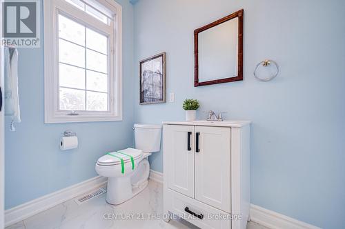 17 Venture Avenue, Richmond Hill, ON - Indoor Photo Showing Bathroom