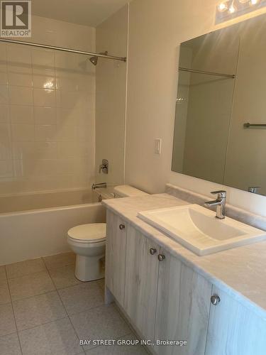 160 William Booth Avenue, Newmarket, ON - Indoor Photo Showing Bathroom