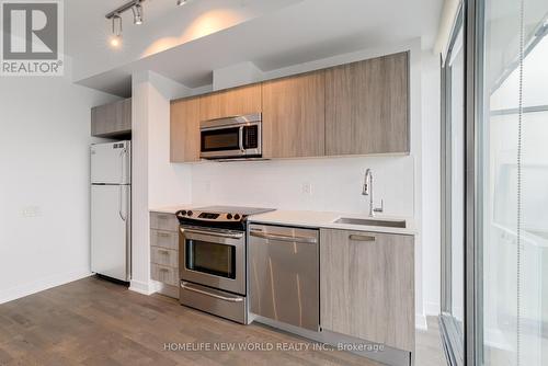 1805 - 1815 Yonge Street, Toronto, ON - Indoor Photo Showing Kitchen