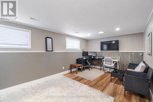 2289 Melissa Crescent, Burlington, ON - Indoor