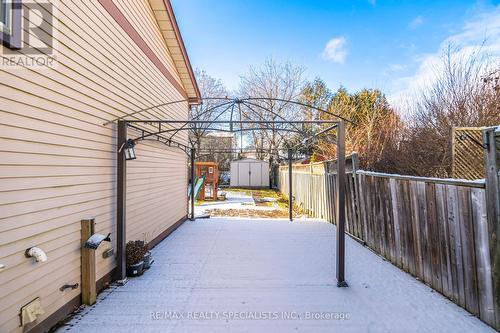 2289 Melissa Crescent, Burlington, ON - Outdoor With Exterior