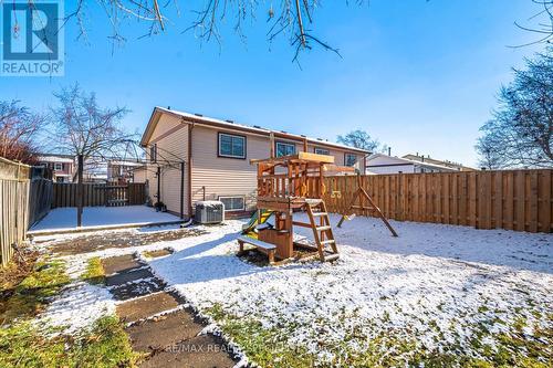 2289 Melissa Crescent, Burlington, ON - Outdoor With Deck Patio Veranda