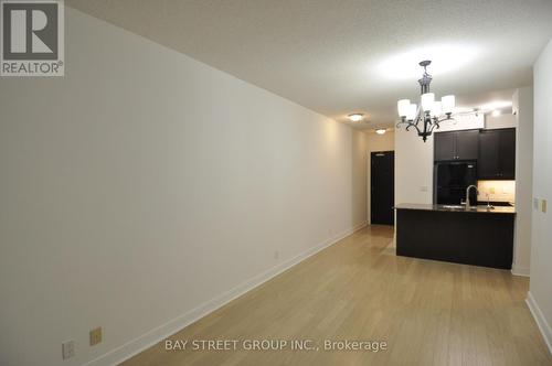 2001 - 90 Absolute Avenue, Mississauga, ON - Indoor