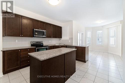 384 Michener Place S, Milton, ON - Indoor Photo Showing Kitchen