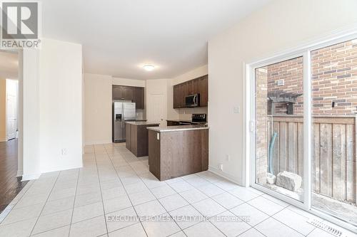 384 Michener Place S, Milton, ON - Indoor Photo Showing Kitchen